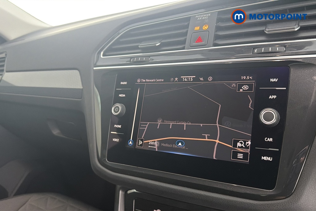 Volkswagen Tiguan Life Automatic Petrol SUV - Stock Number (1667543) - 9th supplementary image
