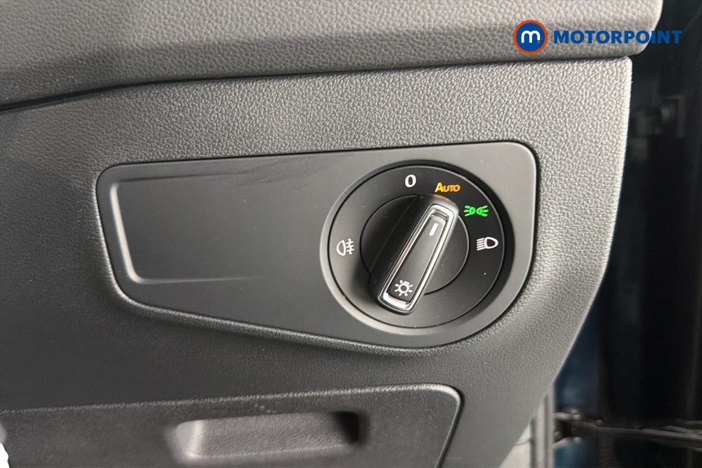 Volkswagen Tiguan Life Automatic Petrol SUV - Stock Number (1667543) - 11th supplementary image