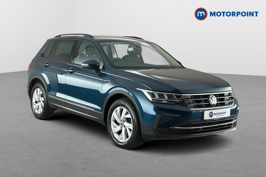 Volkswagen Tiguan Life Automatic Petrol SUV - Stock Number (1667543) - Drivers side front corner