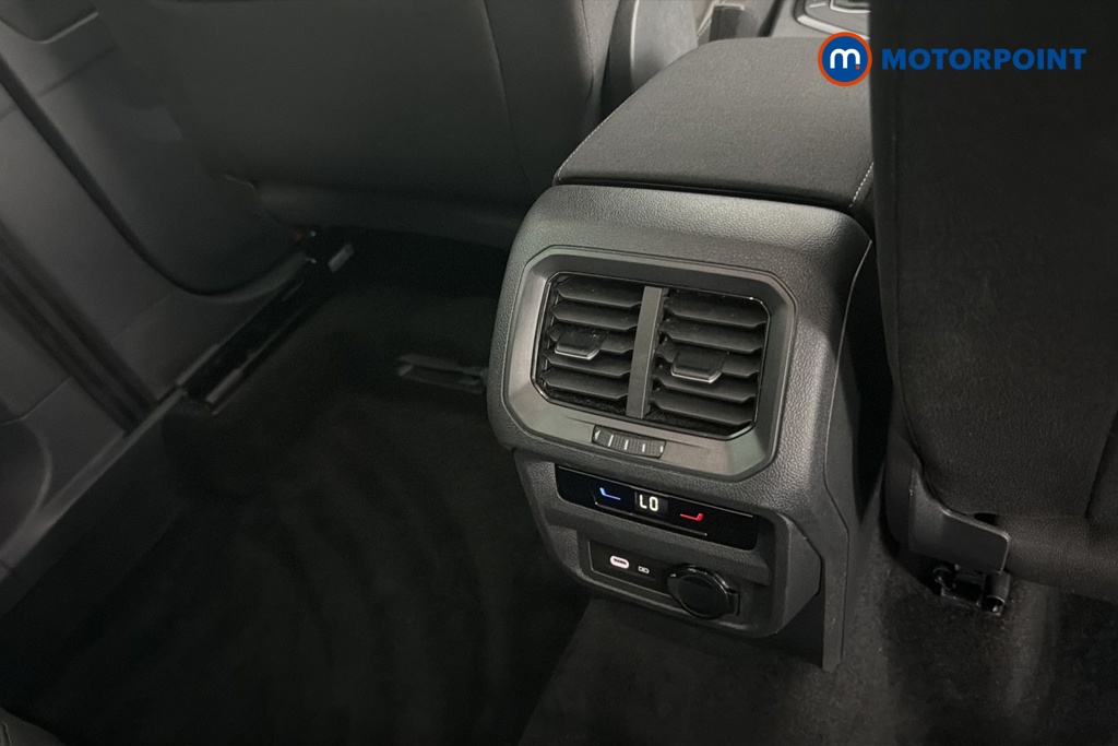 Volkswagen Tiguan Life Automatic Petrol SUV - Stock Number (1667543) - 28th supplementary image