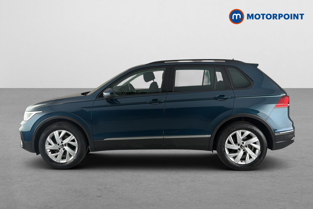 Volkswagen Tiguan Life Automatic Petrol SUV - Stock Number (1667543) - Drivers side