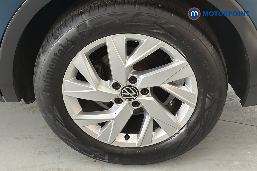 Volkswagen Tiguan Life Automatic Petrol SUV - Stock Number (1667543) - 45th supplementary image