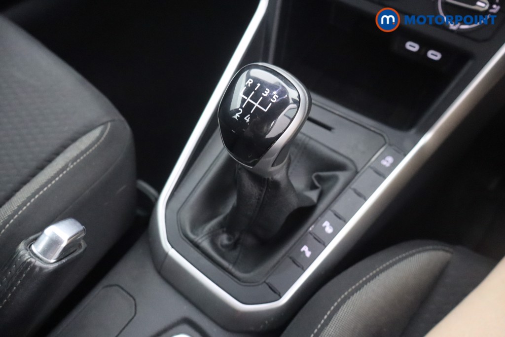 Volkswagen Taigo Life Manual Petrol SUV - Stock Number (1667691) - 4th supplementary image