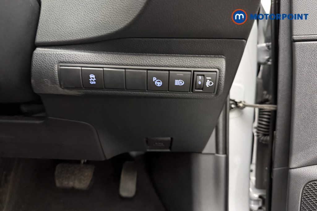 Toyota Corolla Gr Sport Automatic Petrol-Electric Hybrid Hatchback - Stock Number (1667861) - 4th supplementary image