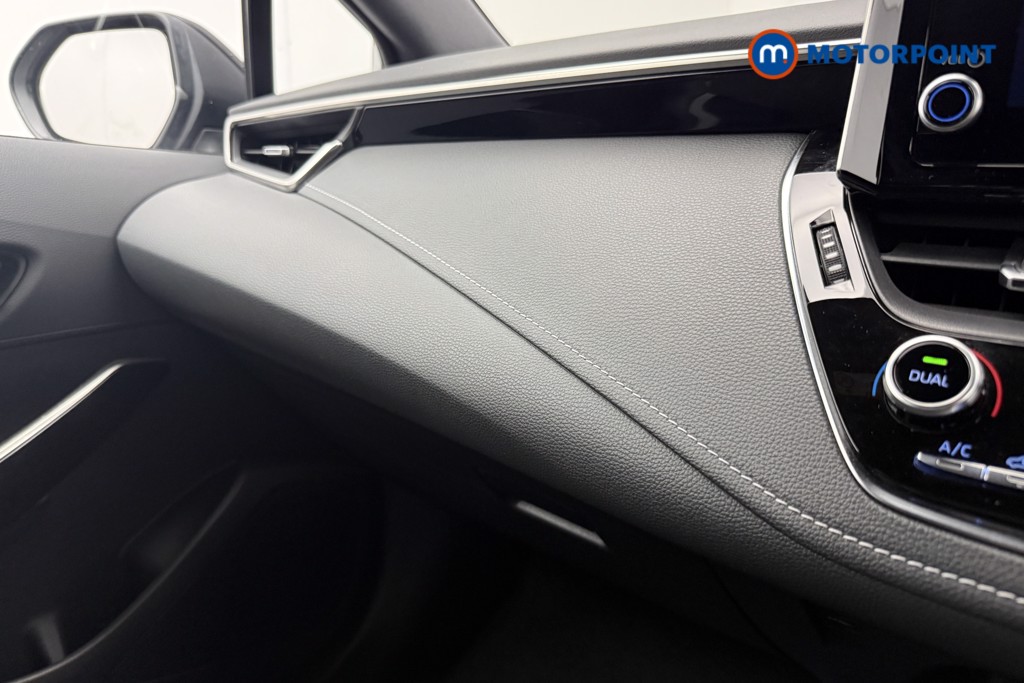 Toyota Corolla Gr Sport Automatic Petrol-Electric Hybrid Hatchback - Stock Number (1667861) - 12th supplementary image