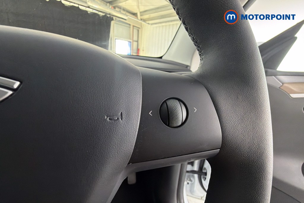 Tesla Model Y Rwd 5Dr Auto Automatic Electric SUV - Stock Number (1667900) - 4th supplementary image
