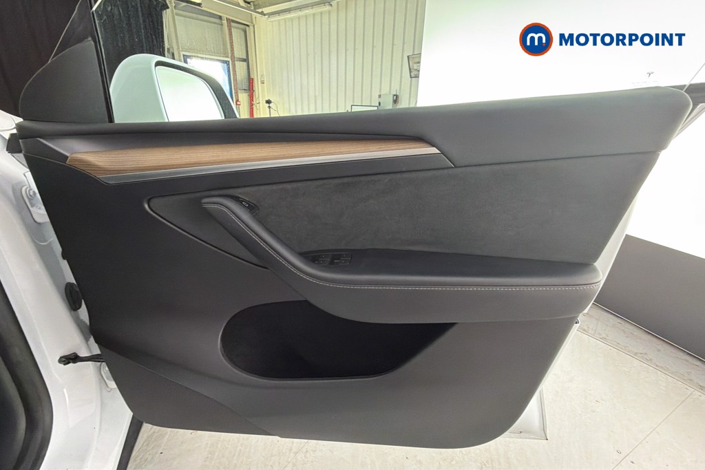Tesla Model Y Rwd 5Dr Auto Automatic Electric SUV - Stock Number (1667900) - 19th supplementary image