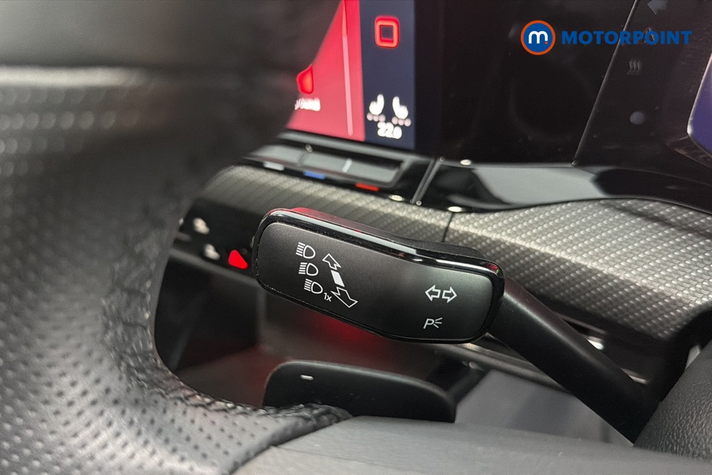 Volkswagen Golf R-Line Automatic Petrol Hatchback - Stock Number (1667911) - 5th supplementary image