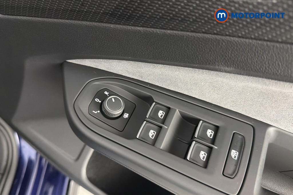 Volkswagen Golf R-Line Automatic Petrol Hatchback - Stock Number (1667911) - 19th supplementary image
