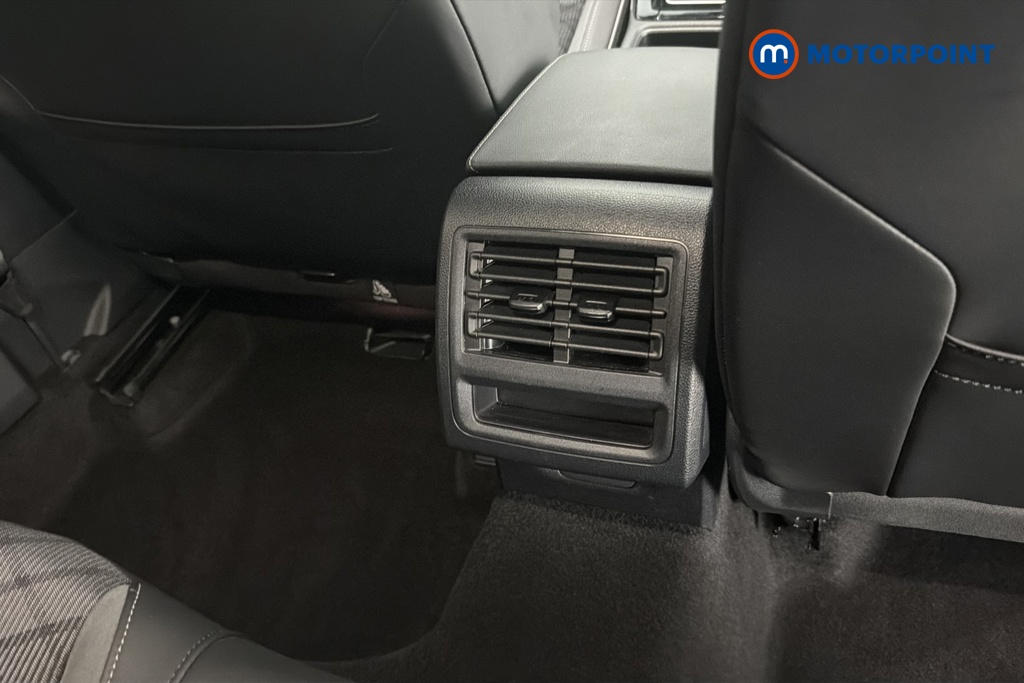 Volkswagen Golf R-Line Automatic Petrol Hatchback - Stock Number (1667911) - 28th supplementary image