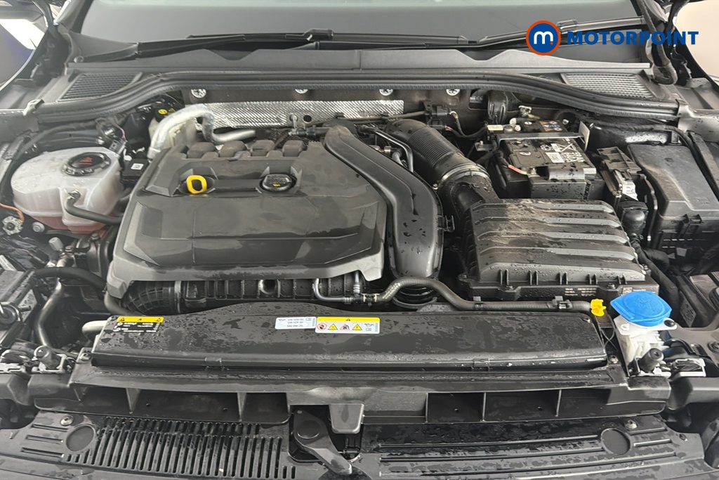 Volkswagen Golf R-Line Automatic Petrol Hatchback - Stock Number (1667911) - 48th supplementary image