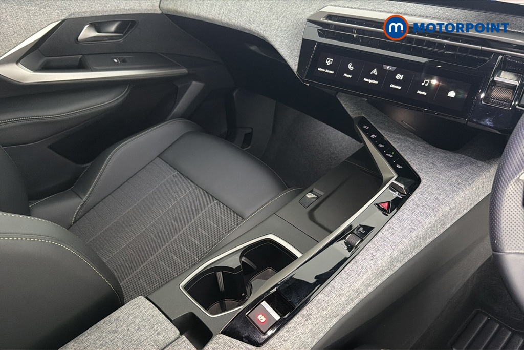Peugeot 5008 GT Automatic Petrol SUV - Stock Number (1667927) - 15th supplementary image