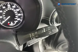 Nissan Juke N-Connecta Manual Petrol SUV - Stock Number (1668002) - 6th supplementary image