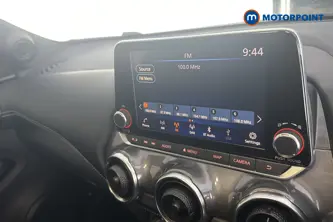 Nissan Juke N-Connecta Manual Petrol SUV - Stock Number (1668002) - 8th supplementary image