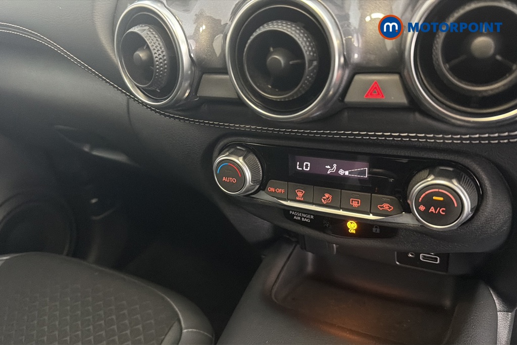 Nissan Juke N-Connecta Manual Petrol SUV - Stock Number (1668002) - 12th supplementary image