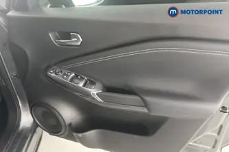 Nissan Juke N-Connecta Manual Petrol SUV - Stock Number (1668002) - 18th supplementary image