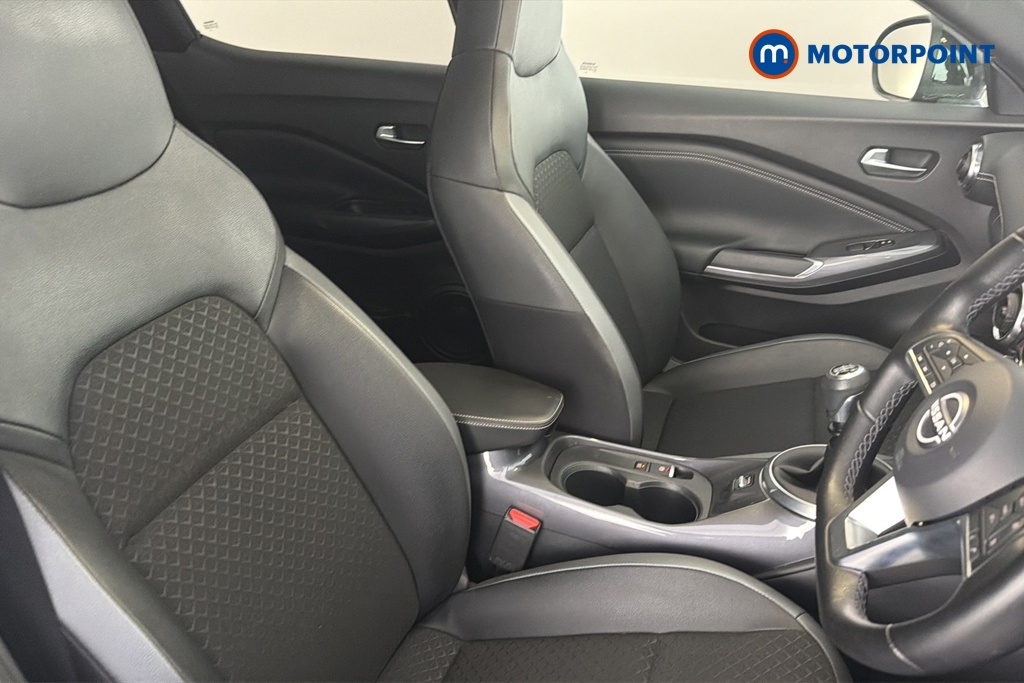 Nissan Juke N-Connecta Manual Petrol SUV - Stock Number (1668002) - 22nd supplementary image