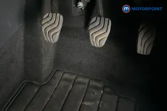 Nissan Juke N-Connecta Manual Petrol SUV - Stock Number (1668002) - 24th supplementary image