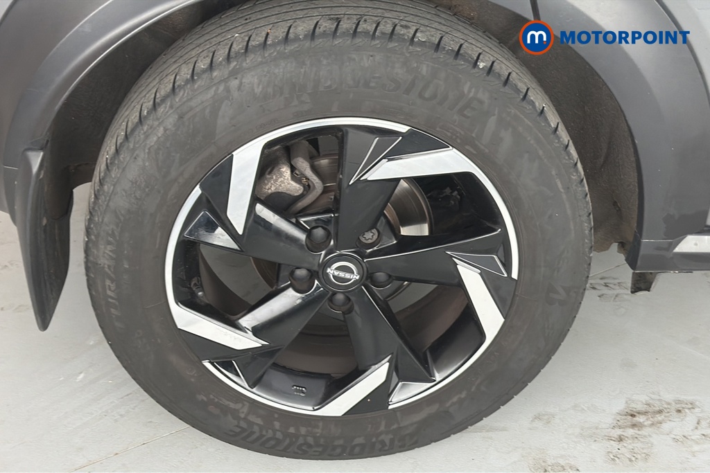 Nissan Juke N-Connecta Manual Petrol SUV - Stock Number (1668002) - 46th supplementary image