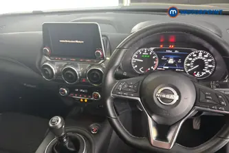 Nissan Juke N-Connecta Manual Petrol SUV - Stock Number (1668002) - 1st supplementary image