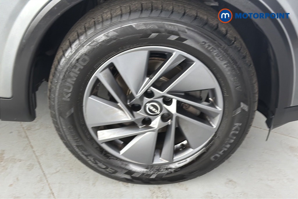 Nissan Qashqai Acenta Premium Automatic Petrol SUV - Stock Number (1668186) - 47th supplementary image