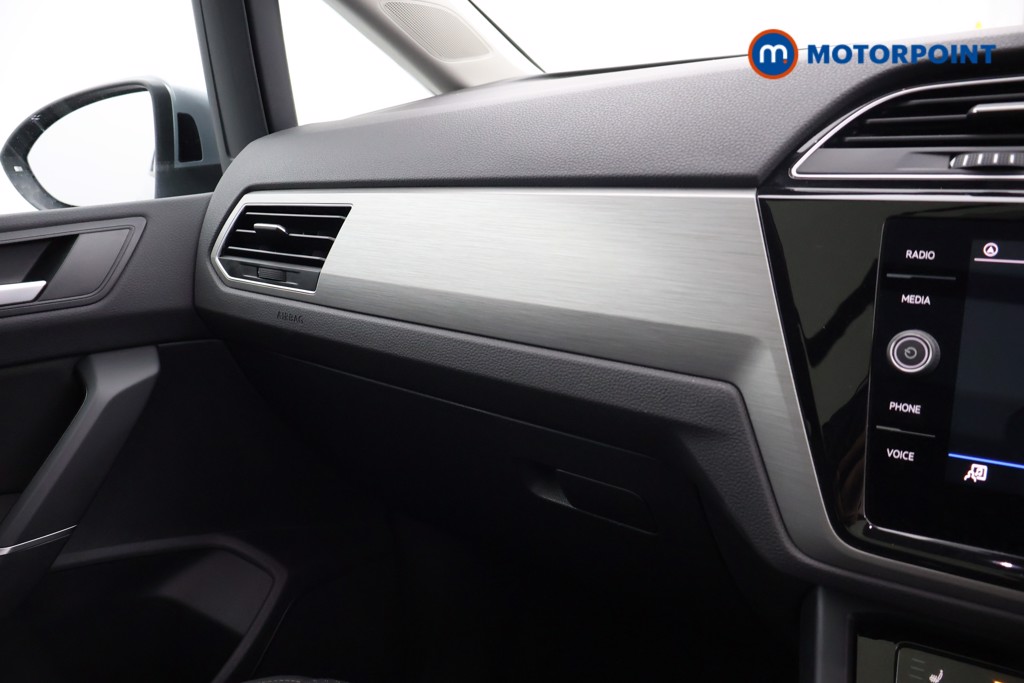 Volkswagen Touran Match Manual Petrol People Carrier - Stock Number (1668475) - 11th supplementary image