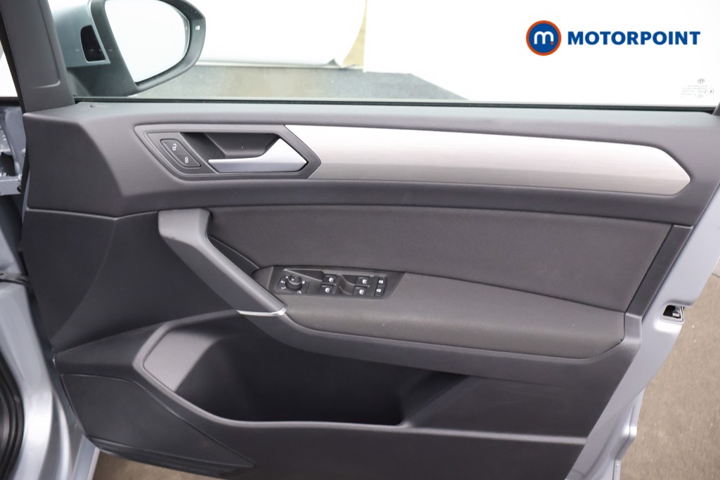 Volkswagen Touran Match Manual Petrol People Carrier - Stock Number (1668475) - 18th supplementary image