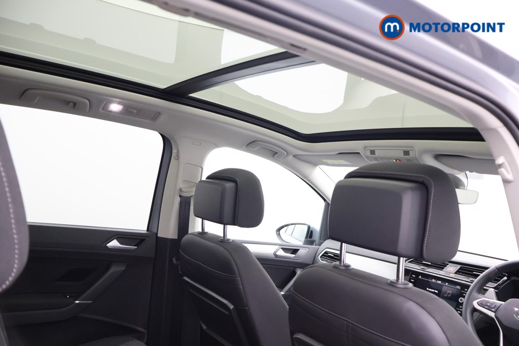 Volkswagen Touran Match Manual Petrol People Carrier - Stock Number (1668475) - 20th supplementary image