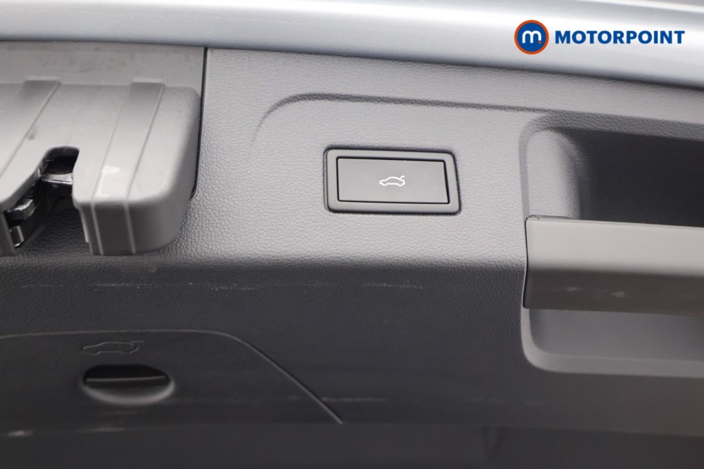 Volkswagen Touran Match Manual Petrol People Carrier - Stock Number (1668475) - 27th supplementary image