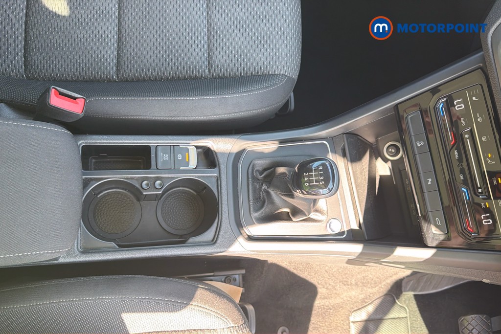 Volkswagen Touran Match Manual Petrol People Carrier - Stock Number (1668480) - 6th supplementary image