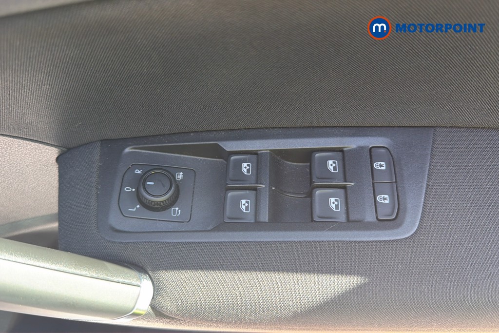 Volkswagen Touran Match Manual Petrol People Carrier - Stock Number (1668480) - 42nd supplementary image