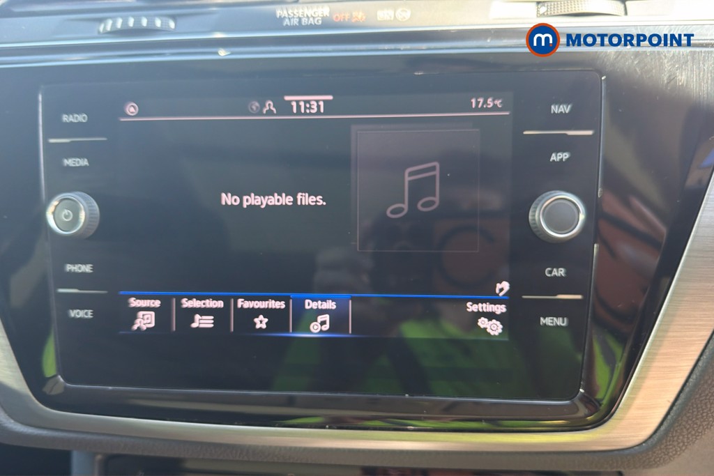 Volkswagen Touran Match Manual Petrol People Carrier - Stock Number (1668480) - 1st supplementary image