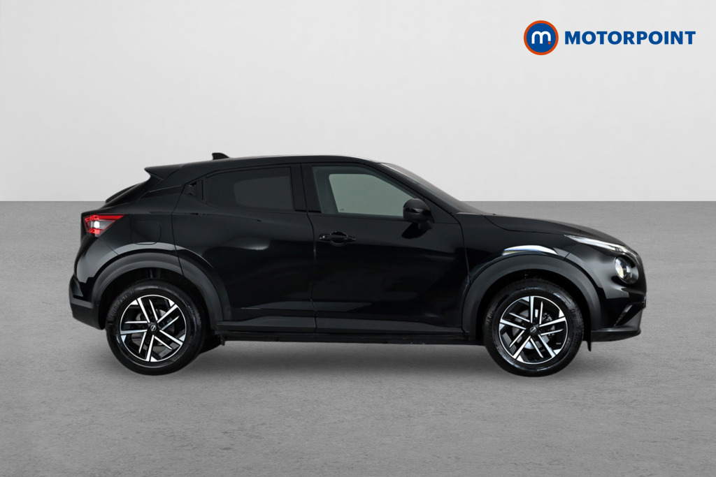 Nissan Juke N-Connecta Automatic Petrol SUV - Stock Number (1668949) - Drivers side