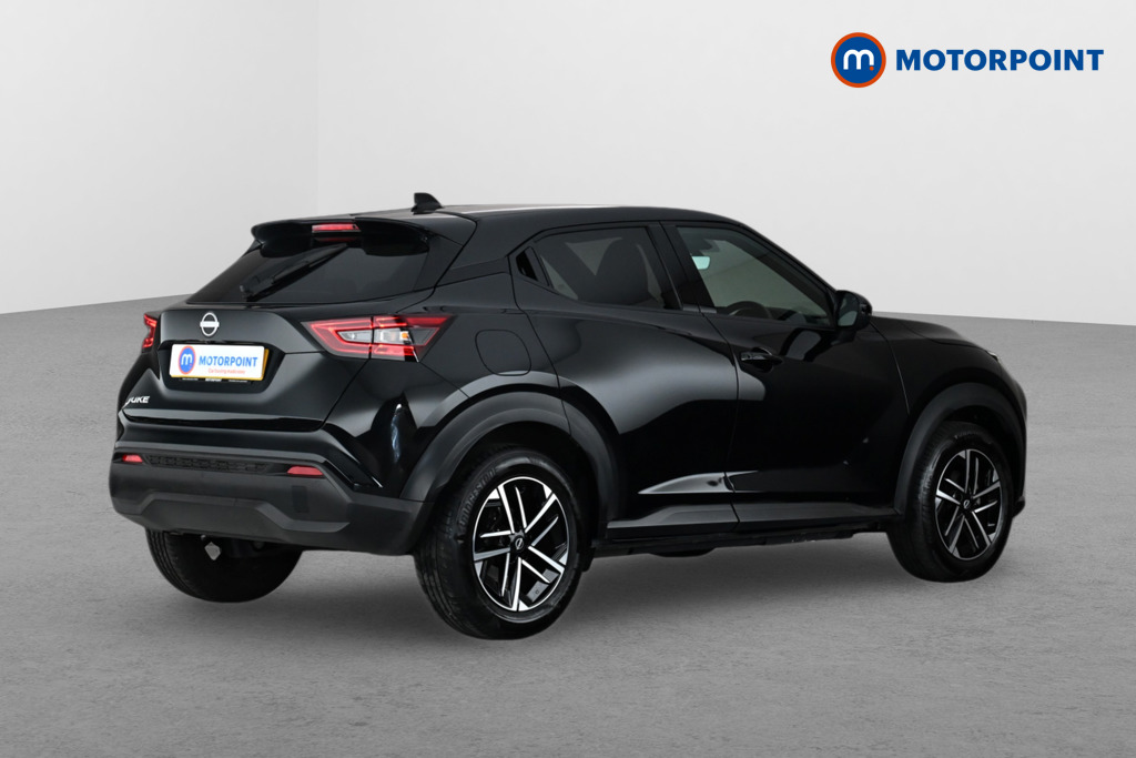 Nissan Juke N-Connecta Automatic Petrol SUV - Stock Number (1668949) - Drivers side rear corner