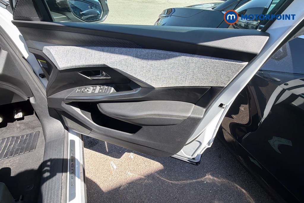 Peugeot 3008 GT Automatic Electric SUV - Stock Number (1577505) - 19th supplementary image