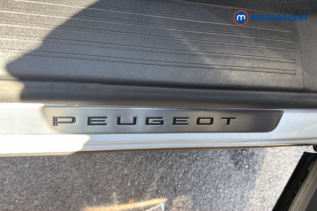 Peugeot 3008 GT Automatic Electric SUV - Stock Number (1577505) - 21st supplementary image