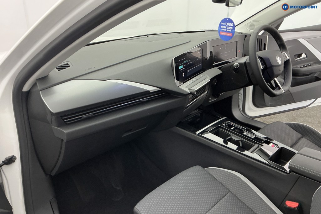Vauxhall Astra Griffin Automatic Electric Hatchback - Stock Number (1598624) - 9th supplementary image