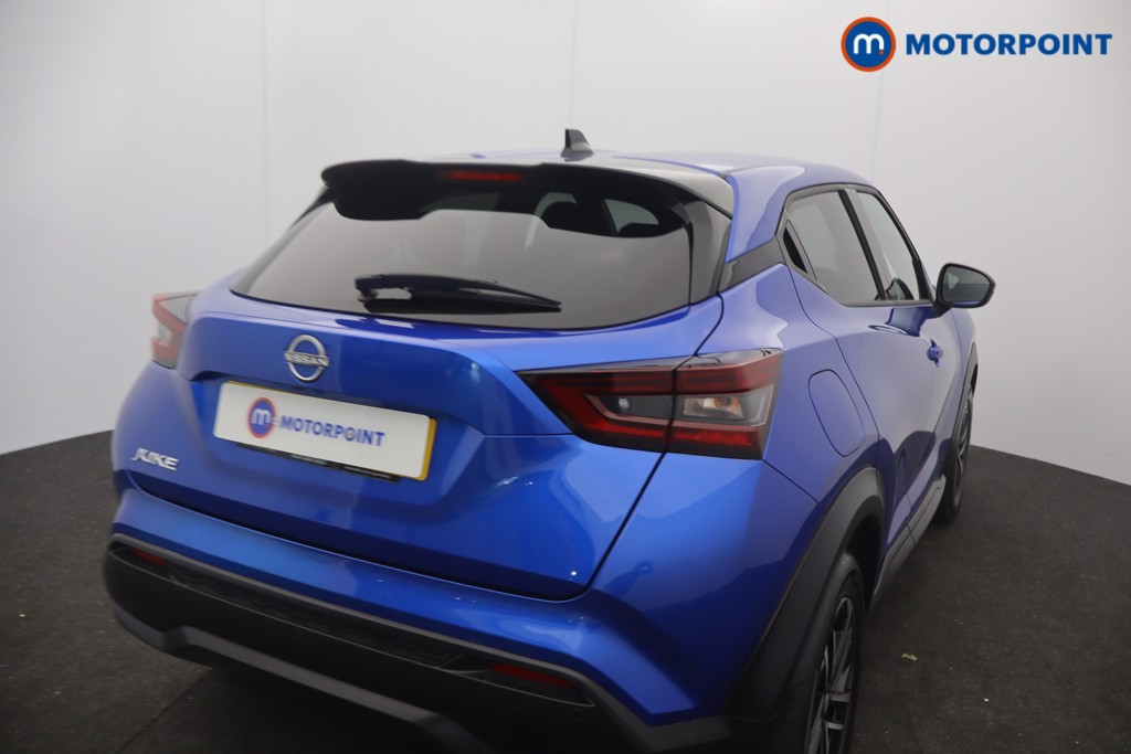 Nissan Juke N-Connecta Automatic Petrol SUV - Stock Number (1642378) - 2nd supplementary image