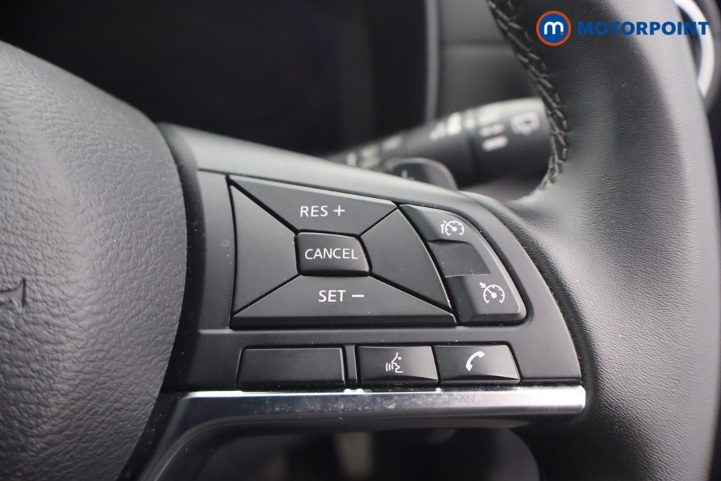 Nissan Juke N-Connecta Automatic Petrol SUV - Stock Number (1642378) - 14th supplementary image