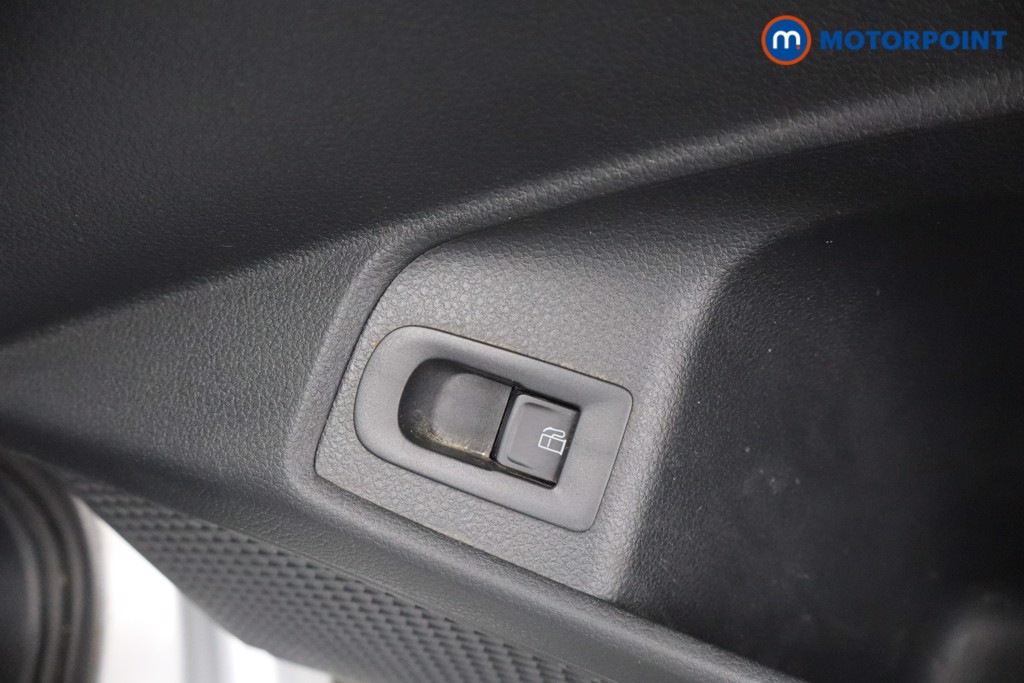 Ford Transit Connect Limited Automatic Petrol Plug-In Hybrid Panel Van - Stock Number (1651347) - 14th supplementary image