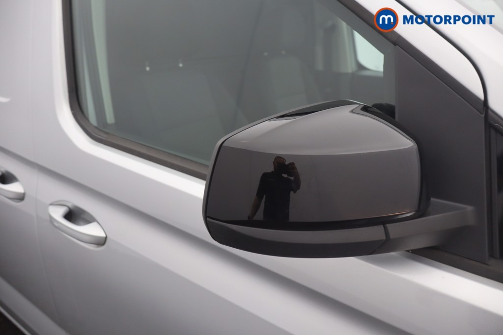 Ford Transit Connect Limited Automatic Petrol Plug-In Hybrid Panel Van - Stock Number (1651347) - 24th supplementary image