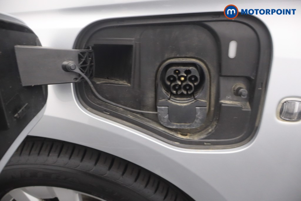 Ford Transit Connect Limited Automatic Petrol Plug-In Hybrid Panel Van - Stock Number (1651347) - 28th supplementary image