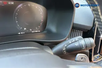 Volvo Xc40 R Design Pro Automatic Petrol SUV - Stock Number (1653053) - 6th supplementary image