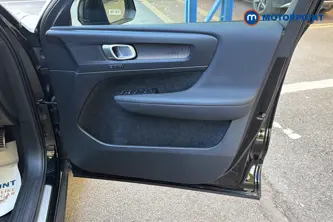 Volvo Xc40 R Design Pro Automatic Petrol SUV - Stock Number (1653053) - 18th supplementary image