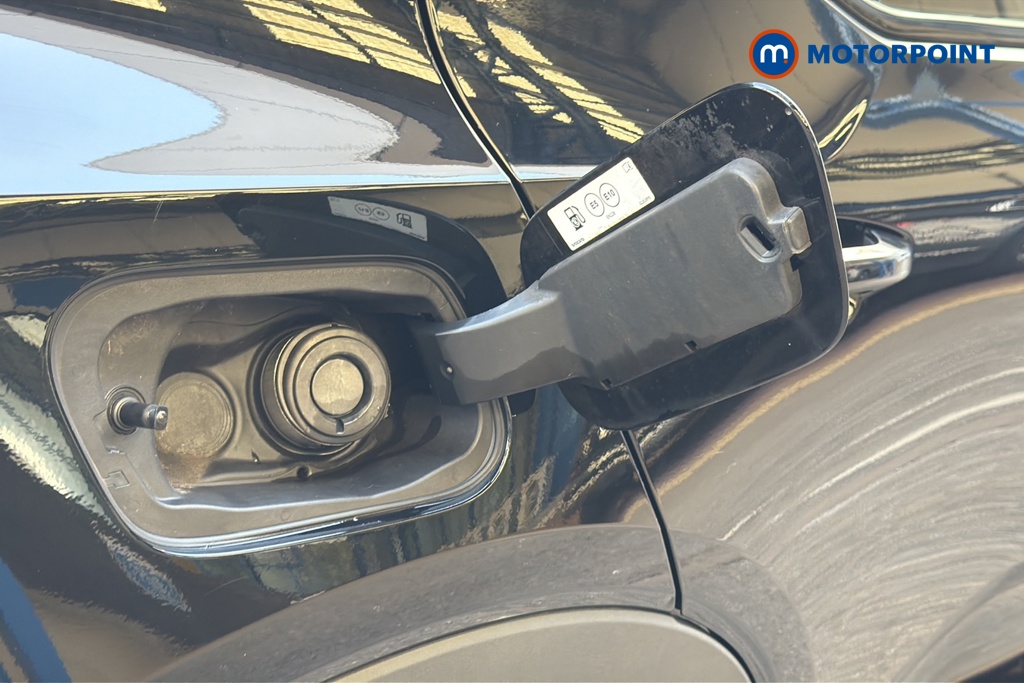 Volvo Xc40 R Design Pro Automatic Petrol SUV - Stock Number (1653053) - 41st supplementary image