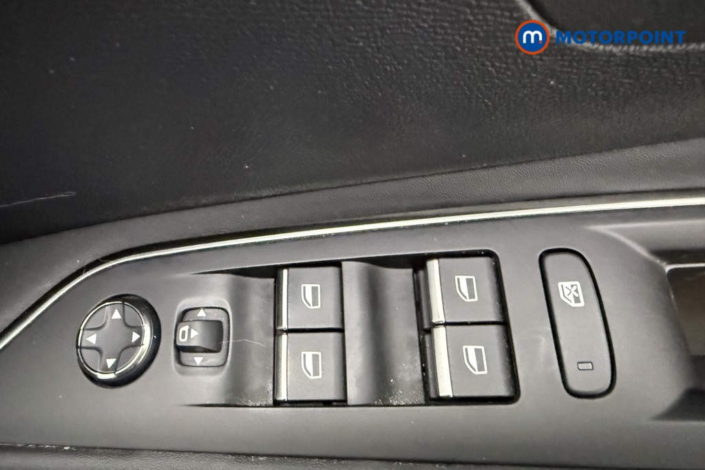 Peugeot 3008 GT Automatic Diesel SUV - Stock Number (1653965) - 19th supplementary image