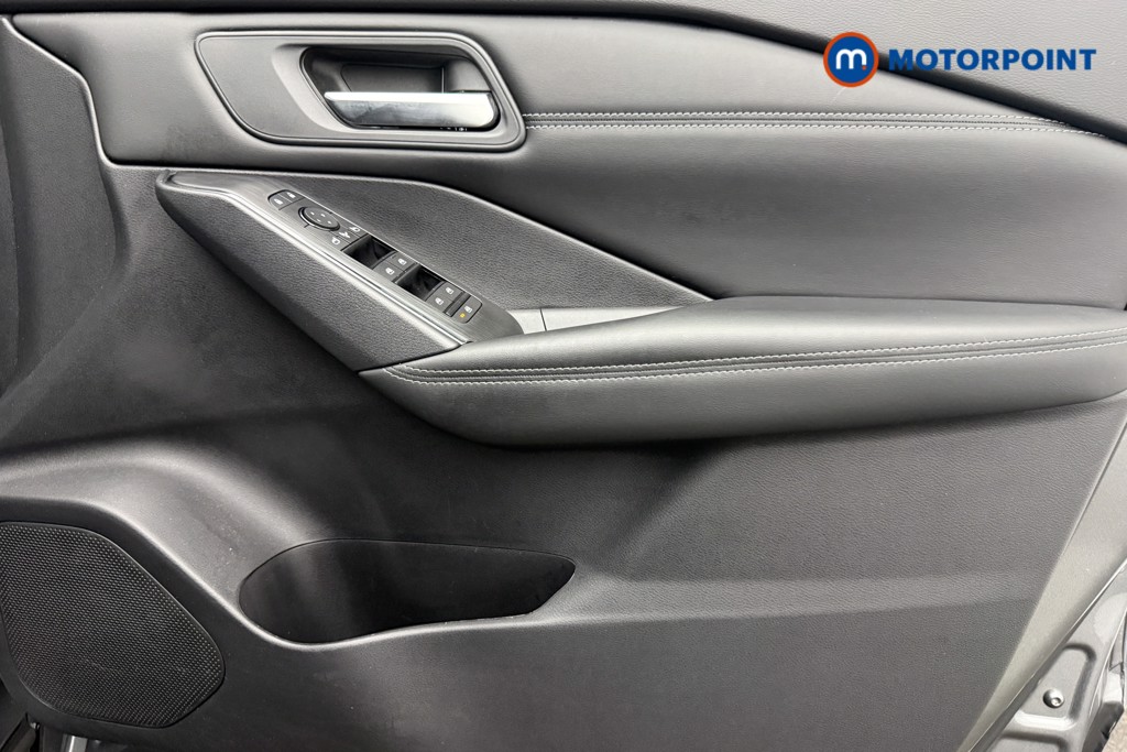 Nissan Qashqai Acenta Premium Manual Petrol SUV - Stock Number (1654603) - 17th supplementary image