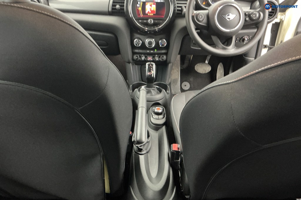 Mini Hatchback Cooper Classic Automatic Petrol Hatchback - Stock Number (1658345) - 11th supplementary image