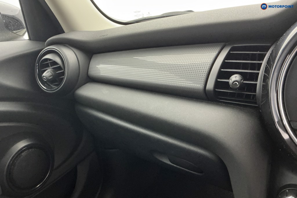Mini Hatchback Cooper Classic Automatic Petrol Hatchback - Stock Number (1658345) - 17th supplementary image