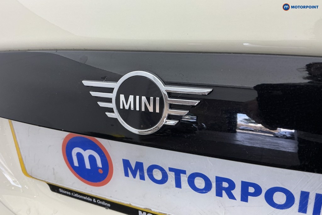 Mini Hatchback Cooper Classic Automatic Petrol Hatchback - Stock Number (1658345) - 32nd supplementary image